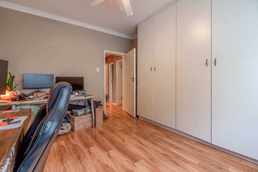 To Let 2 Bedroom Property for Rent in Oranjezicht Western Cape